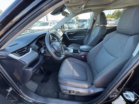 Used 2024 Toyota RAV4 XLE w/ Convenience Package AWD/4WD image 28