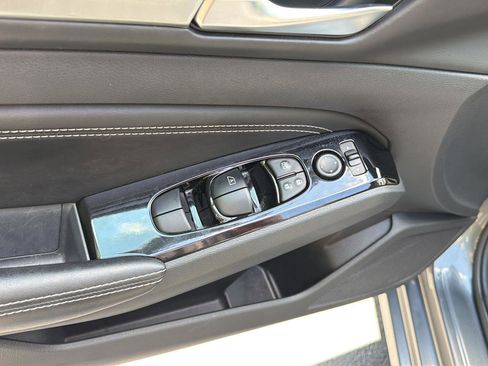 Used 2021 Nissan Altima 2.5 SV w/ SV Premium Package FWD image 10