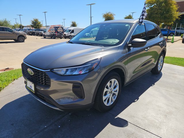 Used 2024 Ford Escape Active FWD image 2