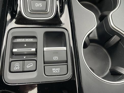 Used 2025 Honda Pilot Elite image 41