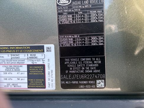 Certified 2024 Land Rover Defender 110 S AWD/4WD image 35