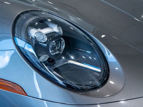 Certified 2022 Porsche 911 Carrera 4 AWD/4WD image 12