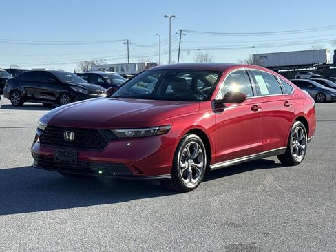 Used 2023 Honda Accord EX image 28