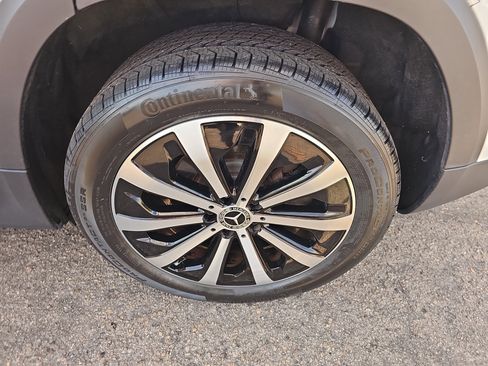 Certified 2022 Mercedes-Benz GLB 250 image 35