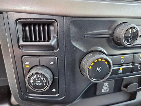 New 2026 Ford F150 XL AWD/4WD image 17