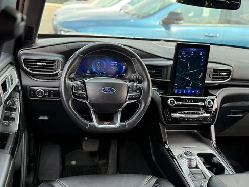Certified 2023 Ford Explorer ST w/ Technology Package AWD/4WD image 7