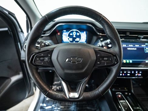 Used 2022 Chevrolet Bolt EUV LT w/ Convenience Package image 17