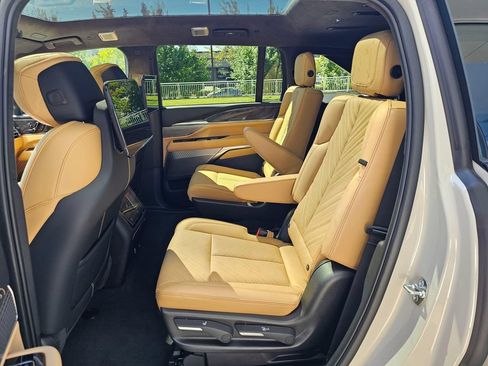 New 2026 Cadillac Escalade IQ Sport 2 w/ LPO, ONYX Package AWD/4WD image 17