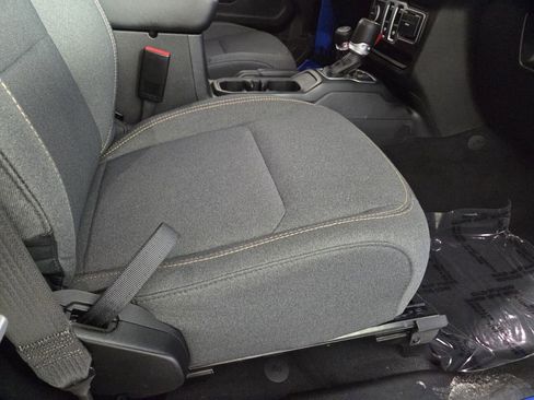 Certified 2025 Jeep Wrangler Sport S image 32