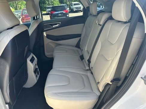 Used 2022 Ford Edge Titanium w/ Equipment Group 301A AWD/4WD image 22