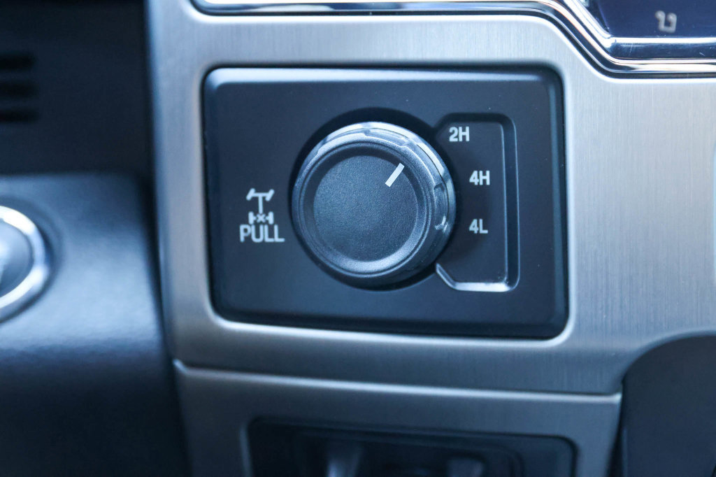 Used 2022 Ford F250 Platinum AWD/4WD image 28