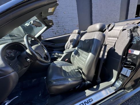 Used 2000 Ford Mustang GT image 13
