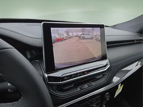 New 2026 Jeep Compass Latitude image 17