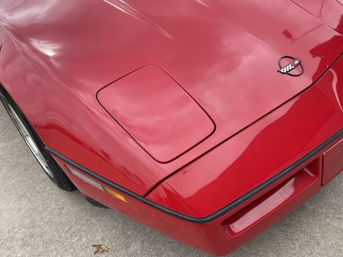 Used 1987 Chevrolet Corvette Coupe image 22