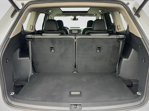 Used 2021 Volkswagen Atlas SEL Premium image 26