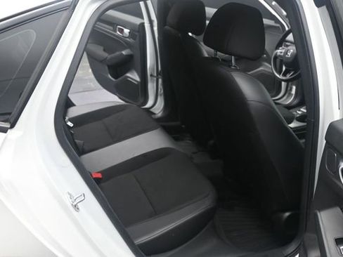 Used 2023 Honda Civic Sport image 22