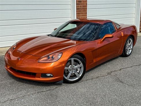 Used 2009 Chevrolet Corvette Coupe w/ Preferred Equipment Group image 3