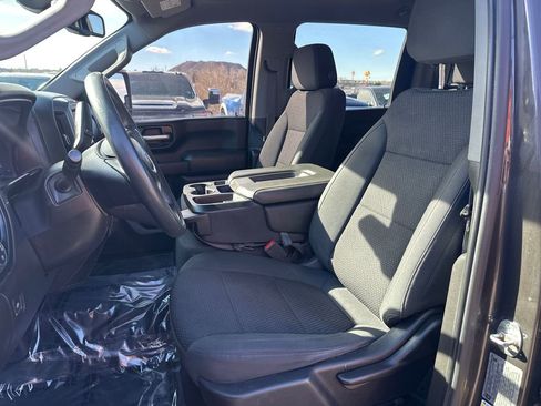 Used 2021 GMC Sierra 3500 4x4 Crew Cab w/ Gooseneck/5TH Wheel Package image 8