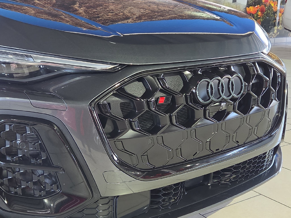 Used 2025 Audi SQ5 Premium Plus AWD/4WD image 7