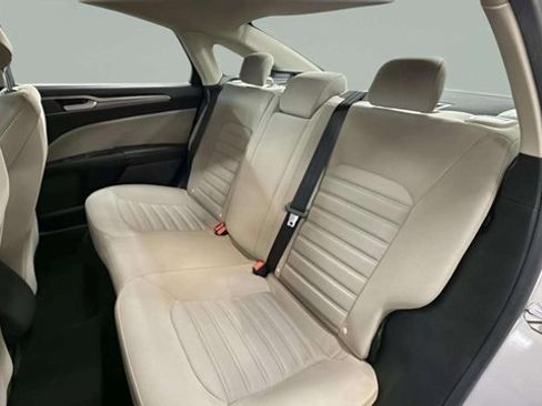 Used 2018 Ford Fusion S image 23