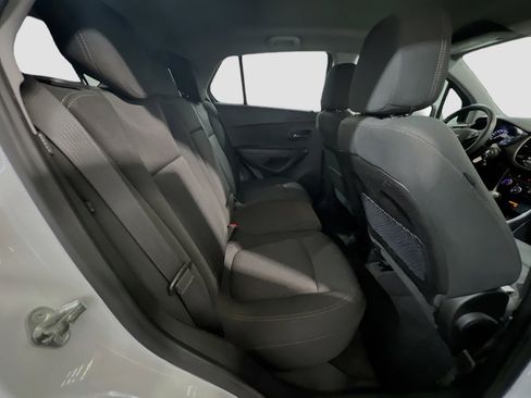 Used 2019 Chevrolet Trax LT FWD image 18