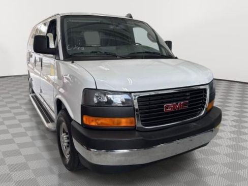 Used 2025 GMC Savana 2500 w/ Driver Convenience Package RWD image 3