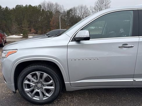 Used 2021 Chevrolet Traverse Premier AWD/4WD image 11