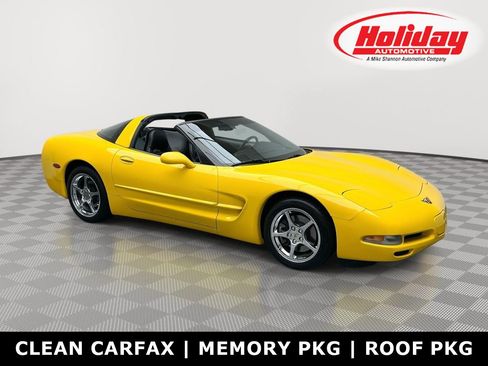 Used 2000 Chevrolet Corvette Coupe w/ Roof Pkg RWD image 1