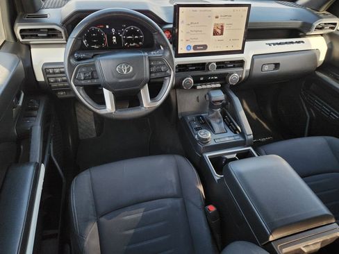 Used 2024 Toyota Tacoma TRD Off-Road image 27