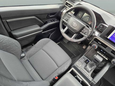 Used 2024 Toyota Tacoma SR5 image 17