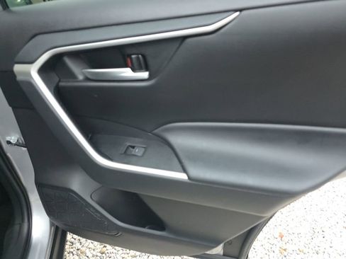 Used 2024 Toyota RAV4 XLE w/ Convenience Package image 17