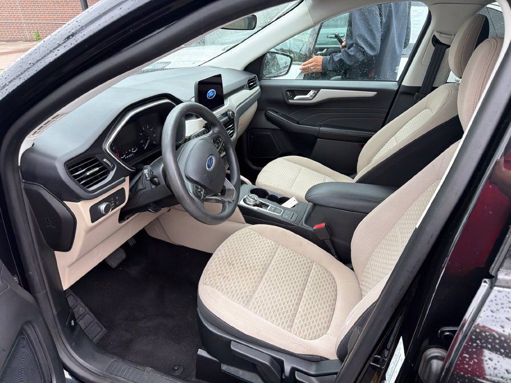 Used 2021 Ford Escape SE AWD/4WD image 18