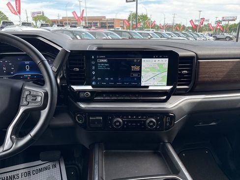 Used 2024 Chevrolet Silverado 2500 High Country w/ Technology Package AWD/4WD image 41
