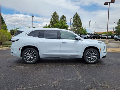 New 2026 Buick Enclave Avenir w/ Super Cruise Package AWD/4WD image 2