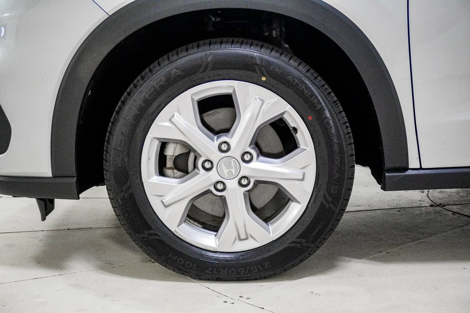 Used 2024 Honda HR-V LX image 13
