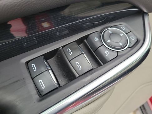 Used 2019 Cadillac XT4 Premium Luxury image 18