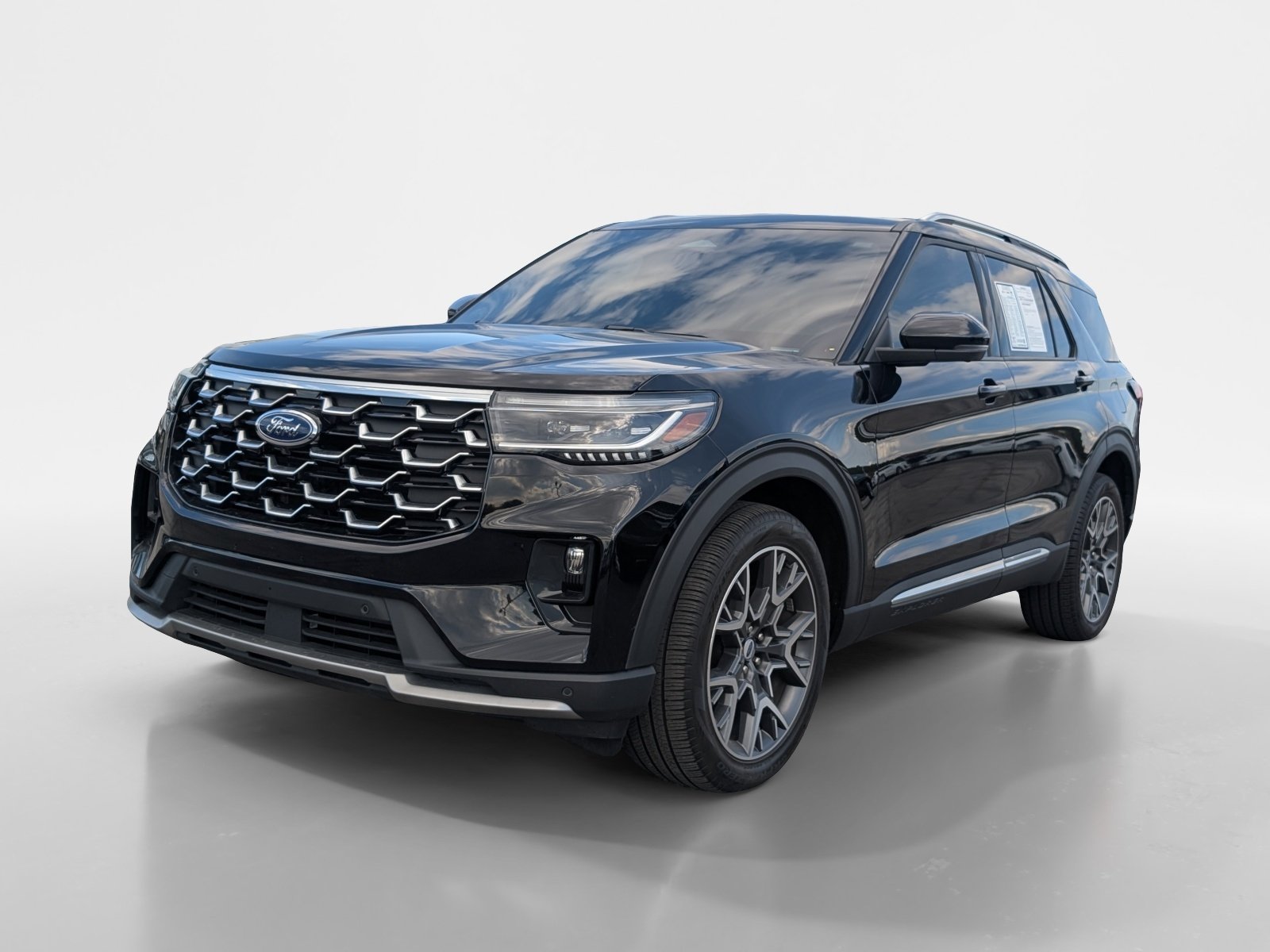 Used 2025 Ford Explorer Platinum w/ Ultimate Package AWD/4WD image 5
