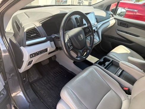 Used 2018 Honda Odyssey Touring image 8