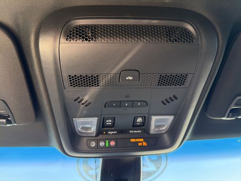 Certified 2022 Cadillac XT5 Premium Luxury image 22