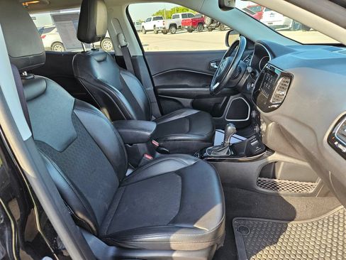Used 2021 Jeep Compass Latitude FWD image 35
