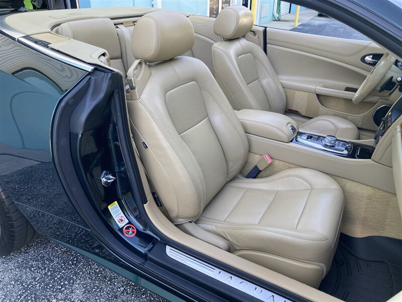 Used 2015 Jaguar XK Convertible RWD image 16