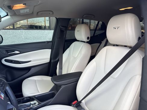 Used 2026 Buick Encore GX Sport Touring w/ Advanced Technology Package image 10