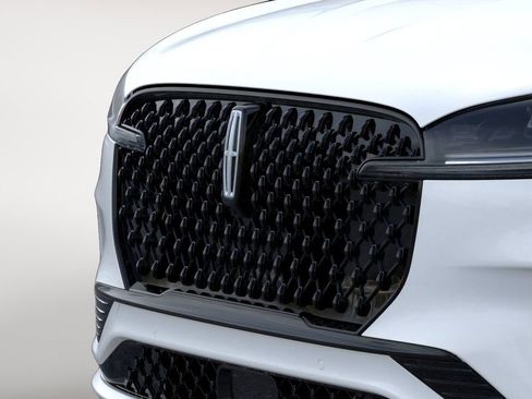 New 2026 Lincoln Aviator Black Label AWD/4WD image 17
