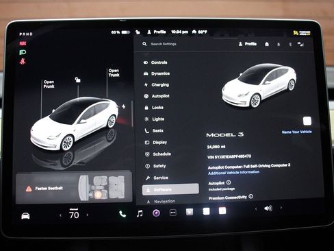 Used 2023 Tesla Model 3 Standard Range image 8