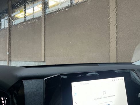 Used 2025 Toyota Camry LE image 18