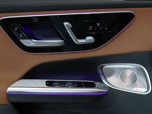 Used 2025 Mercedes-Benz GLC 350e 4MATIC w/ Driver Assistance Package image 3