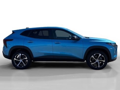 New 2026 Chevrolet Trax RS w/ Driver Confidence Package FWD image 6