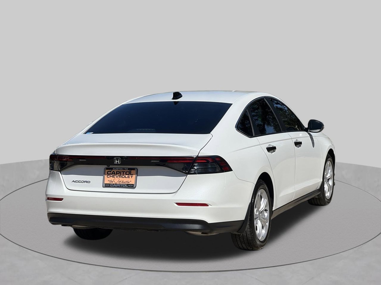 Used 2025 Honda Accord LX image 5