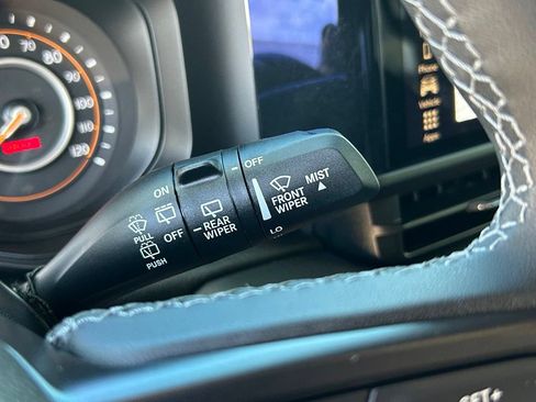 Used 2025 Jeep Wrangler Unlimited Rubicon AWD/4WD image 24