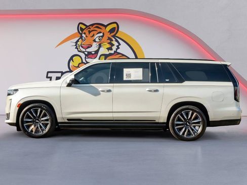 Used 2022 Cadillac Escalade ESV Sport Platinum RWD image 8